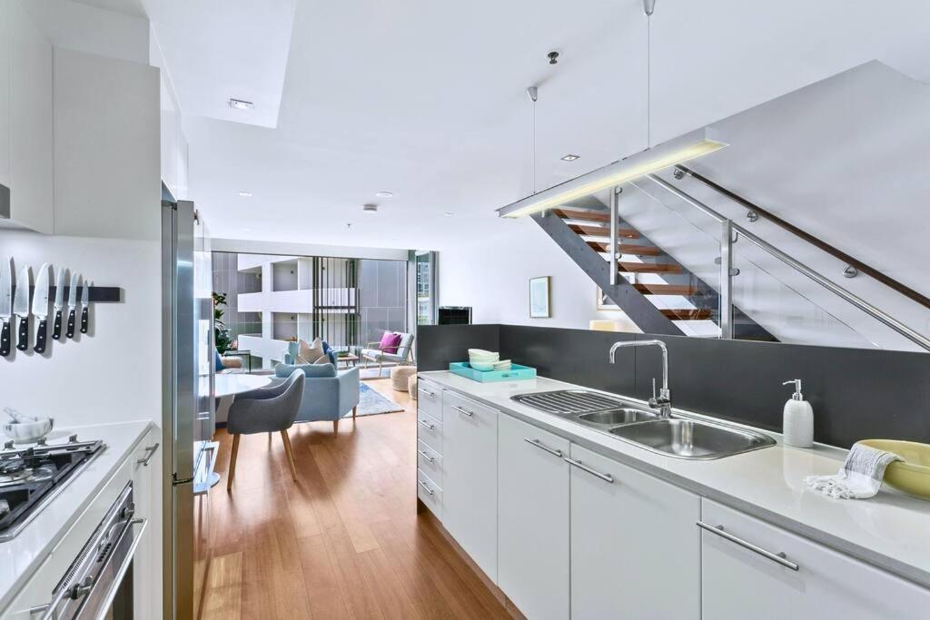 Oxlst - St Leonards Sophistication Everything At Doorstep * Sydney