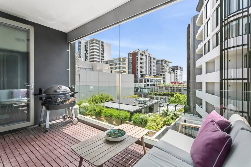 Oxlst - St Leonards Sophistication Everything At Doorstep Sydney
